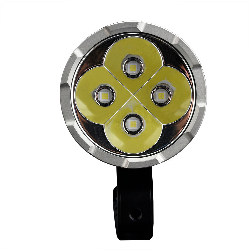 Fitorch P200 front view of the four LEDs and reflectors
